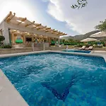 Malo Villa